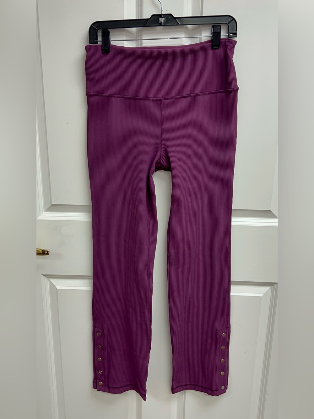 Athleta Elation Rib Snap Pant in Plum Size Large